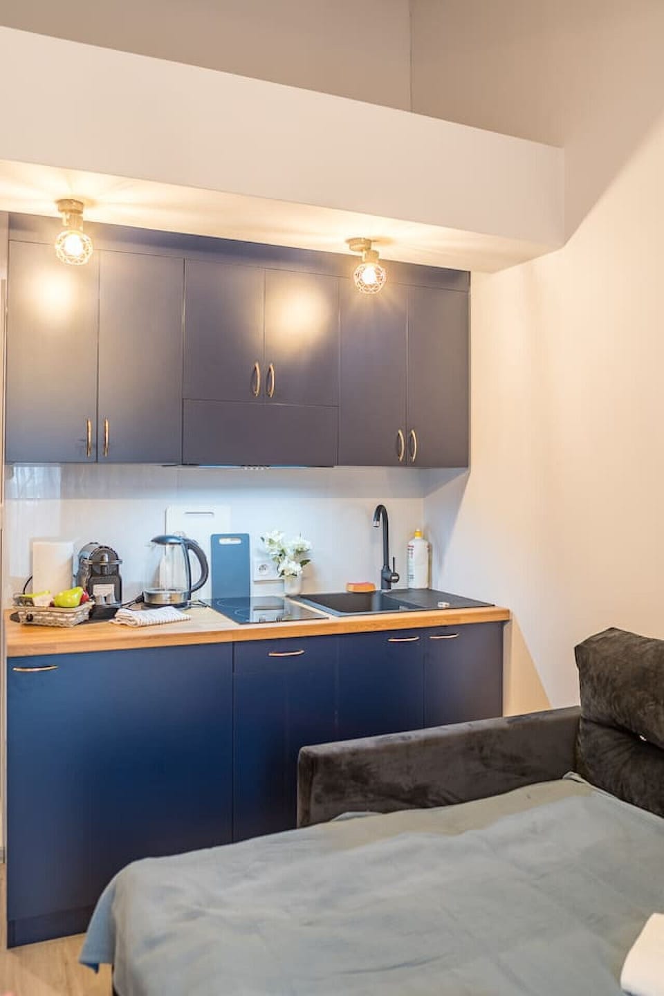 Exclusive Kitchenette | Book Now with RENTUJEMY