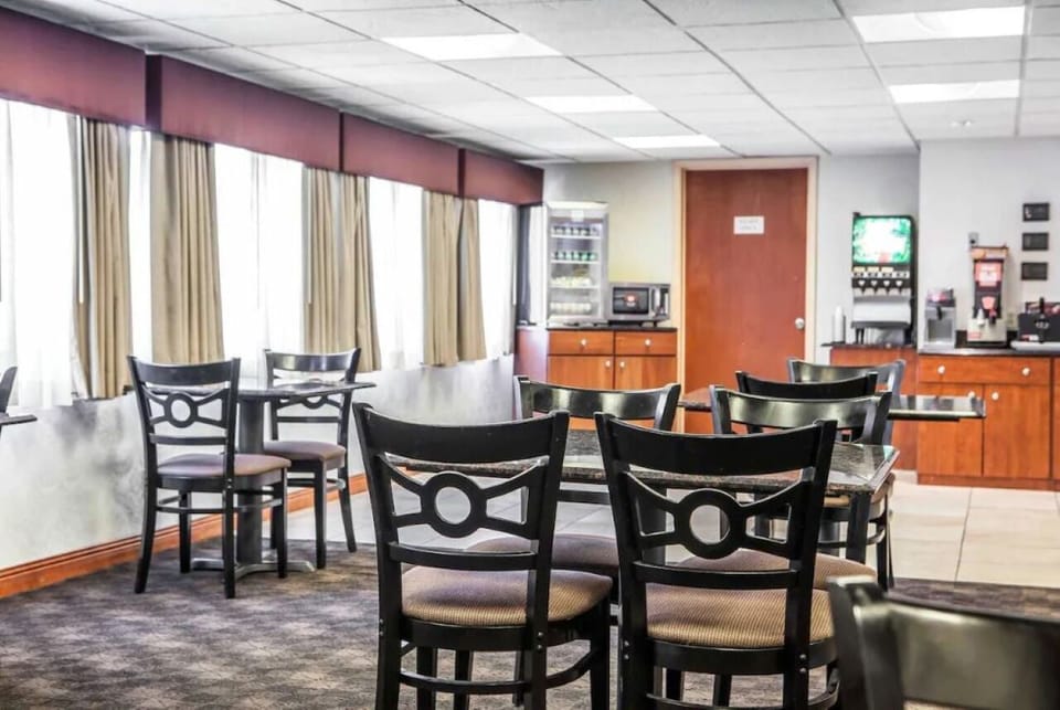 Wake up to a bright dining room with plenty of seating.