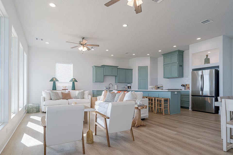 Floor to ceiling windows with gulf views 