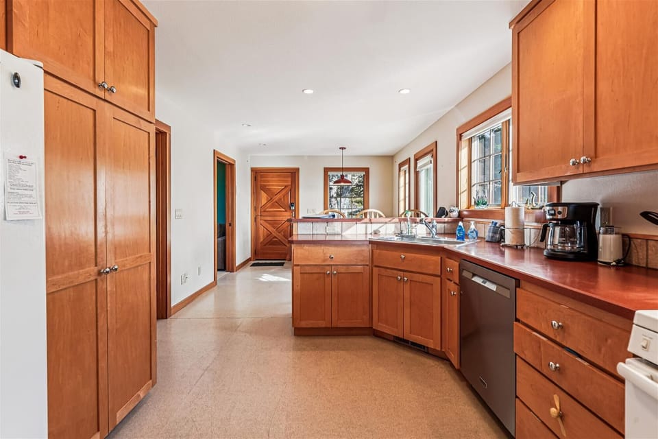 Kitchen at Windwhistle