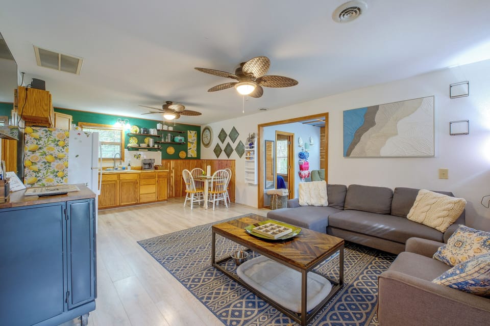 Living Room | Sleeper Sofa
