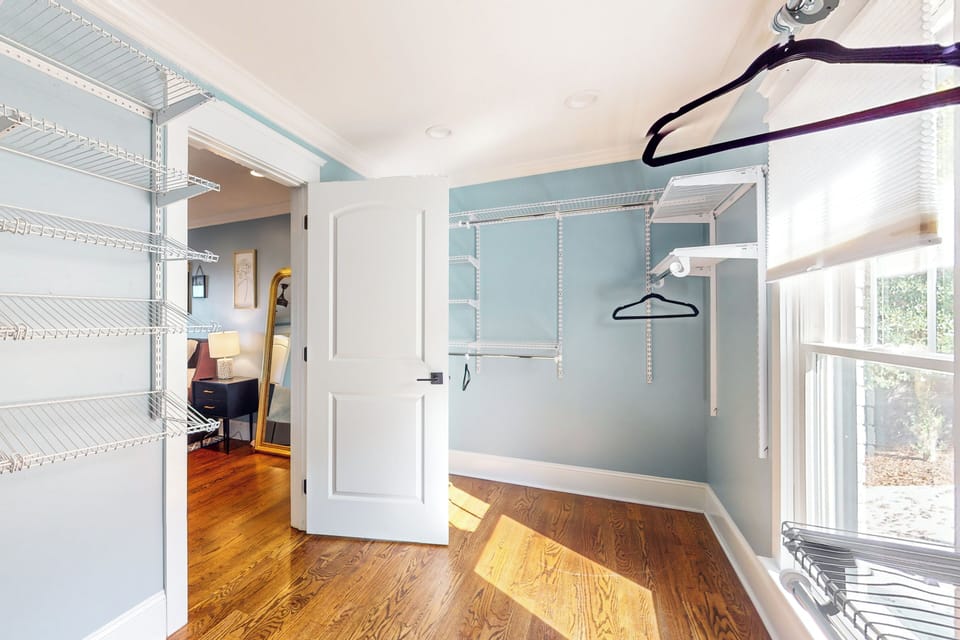 Walk-In Closet | Main Level