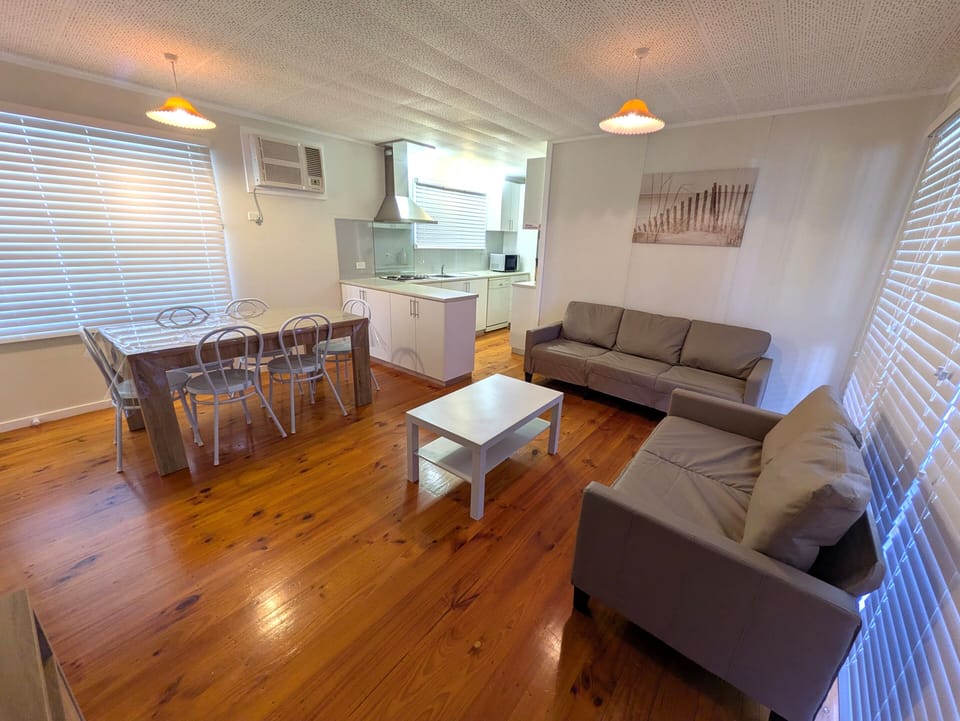 Living Area, plenty of room for 6 people