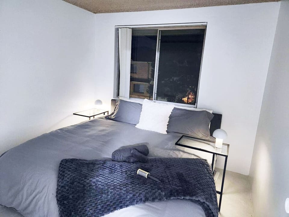Cozy bed, rest & recharge