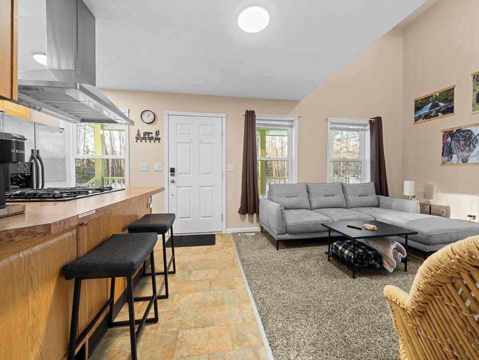 The breakfast bar is the only dining area in the space.
