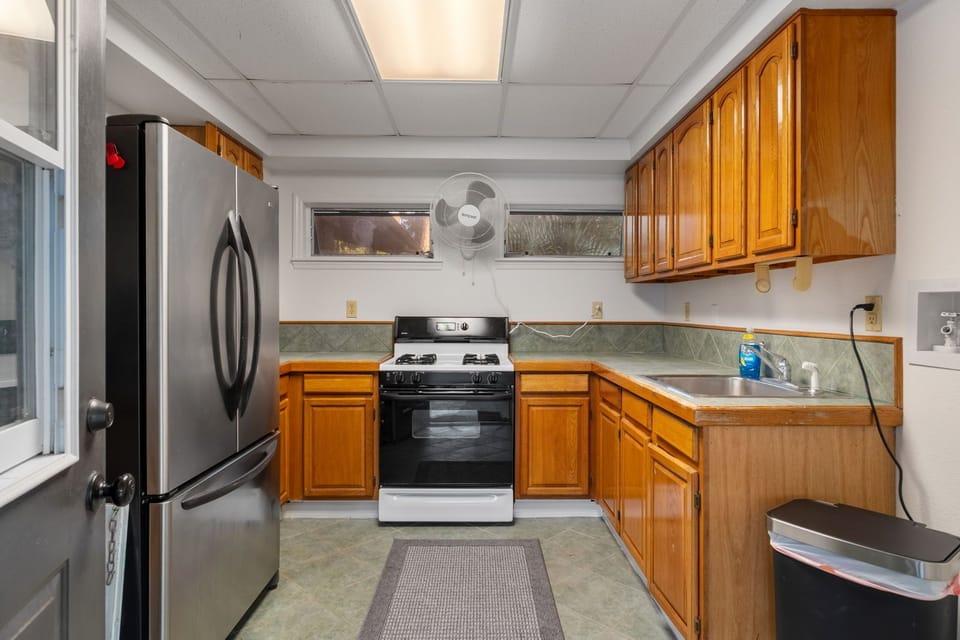 Downstairs kitchen