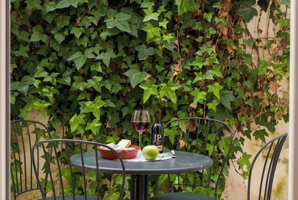 Private patio in Lisboa!!