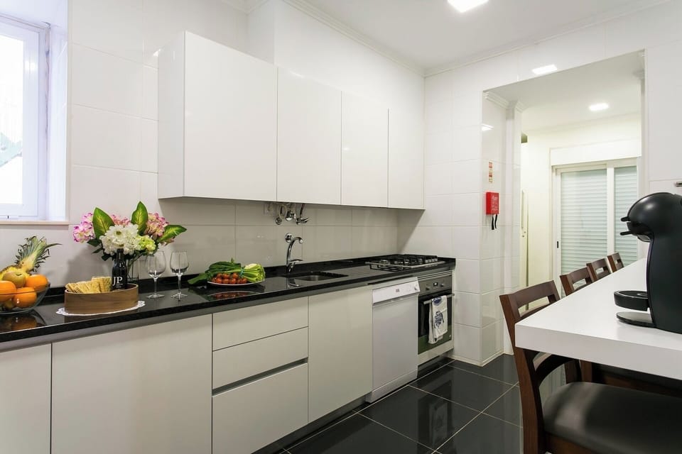 Spacious fully equipped kitchen