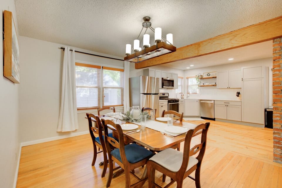 Dining room perfect for families