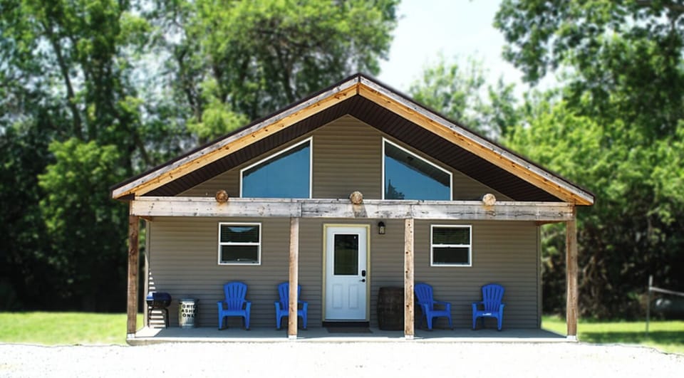 Muddy Side Up Front Porch