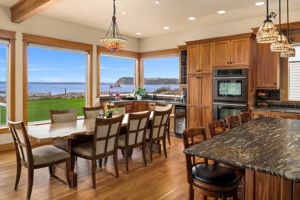 Dining room overlooking bay