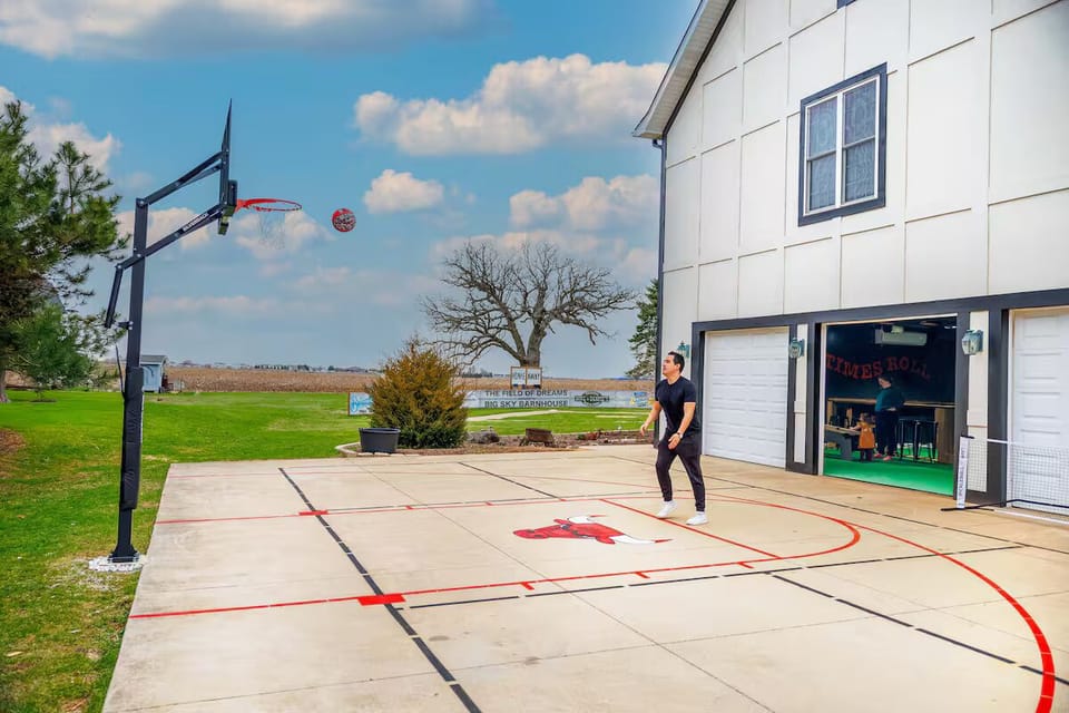Sport court