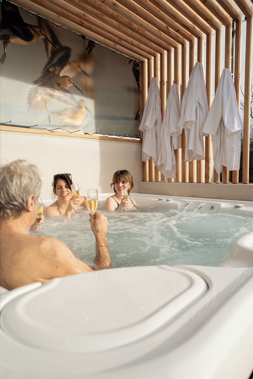 Outdoor spa tub