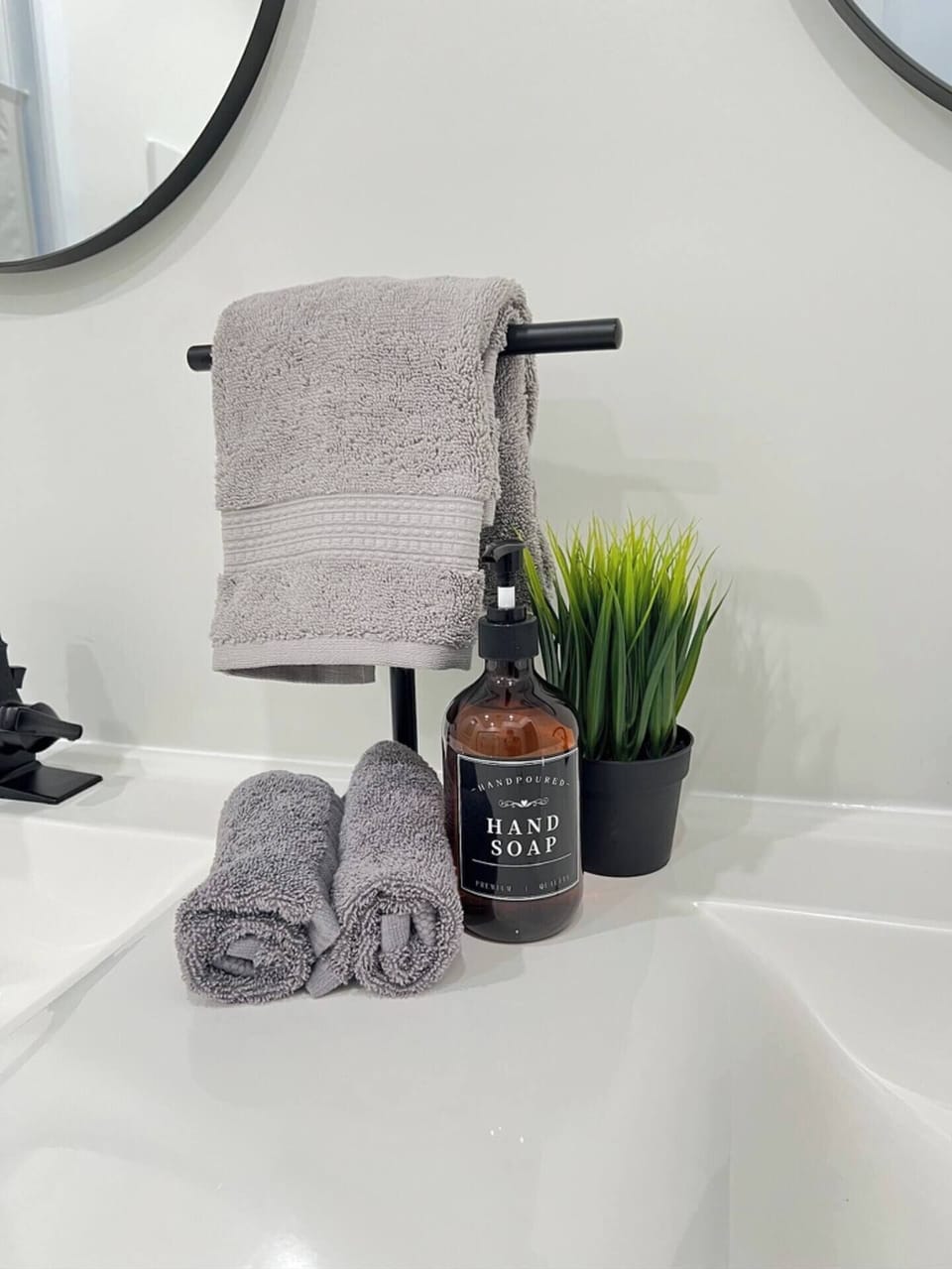Little touches of comfort that make the space feel calm and cared for.
