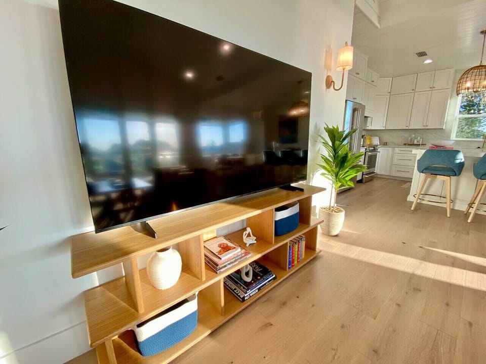 With a TV this large, you`ll feel like you`re in the game instead of just watching it.