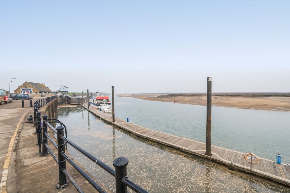 Wells quay