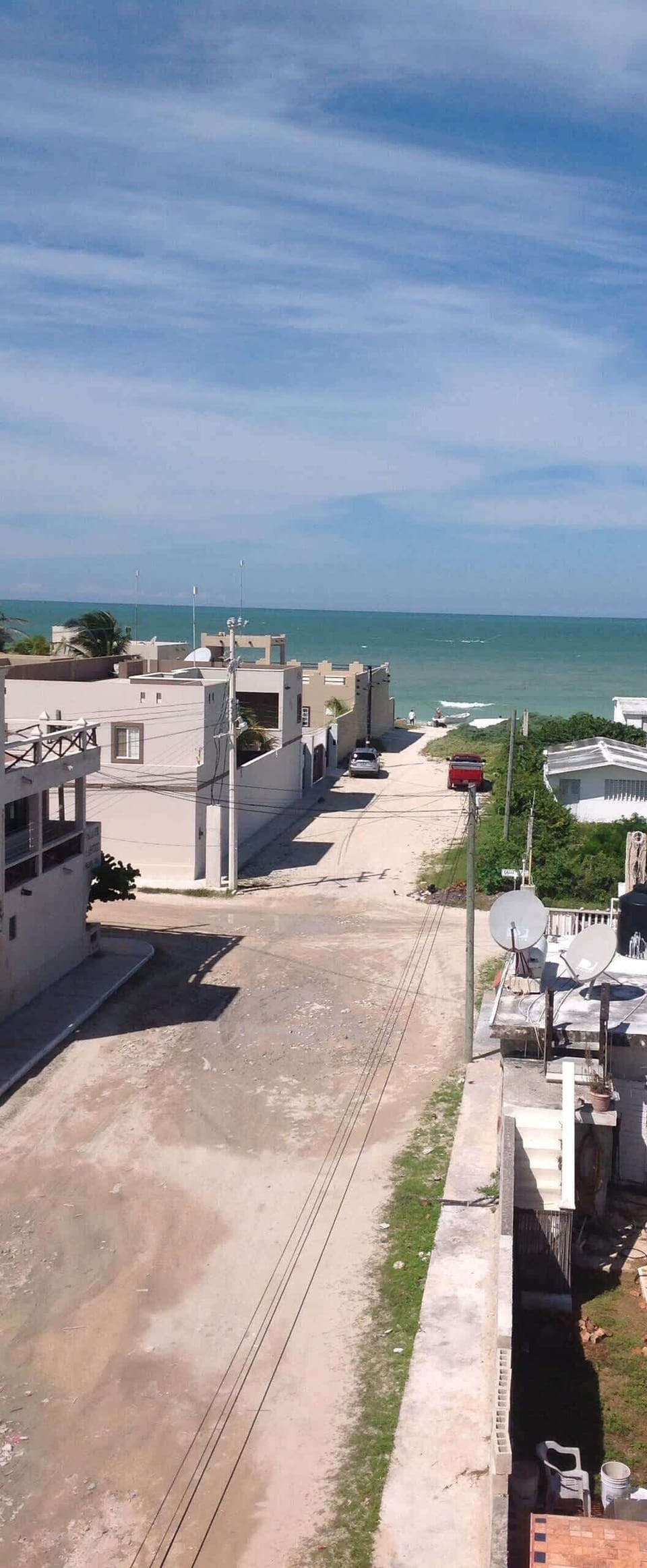 Walking distance to the beach- rooftop view.