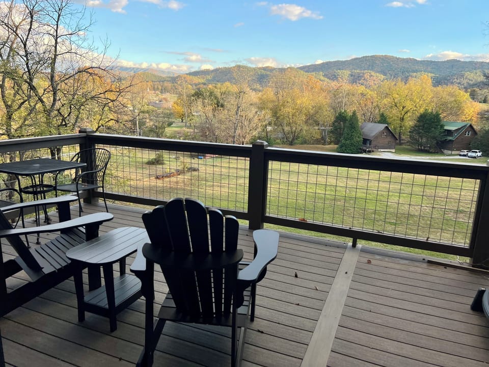 Outdoor Sitting & Dining with Fall Porch Views!
