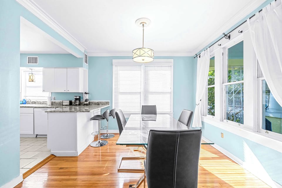 Make mealtime memories together at the chic dining table, seating 4​