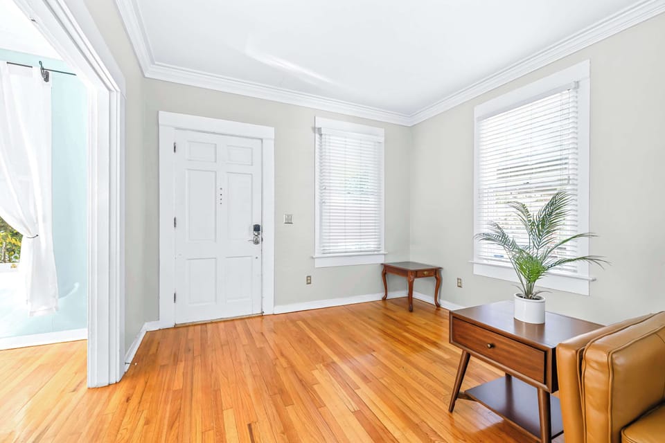 An inviting foyer will welcome you home​