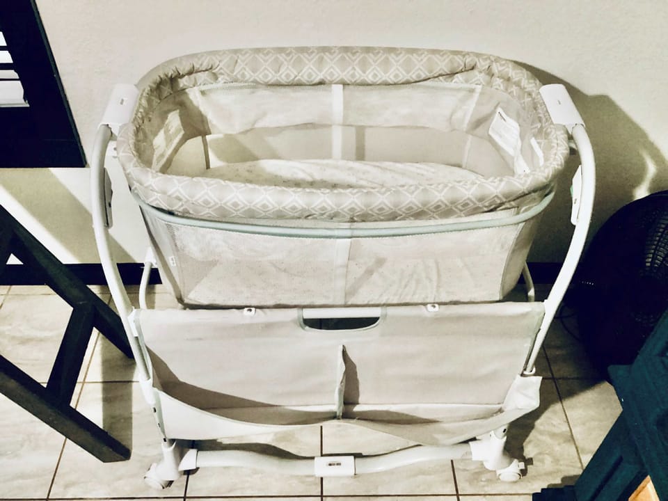 Crib/bassinet for your little one