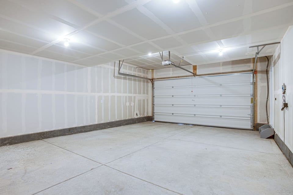 Parking | Garage (2 Vehicles)