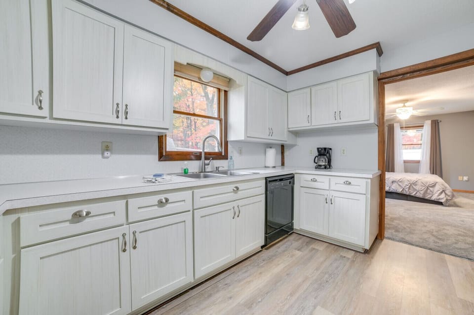 Kitchen | Fully Equipped with Modern Appliances