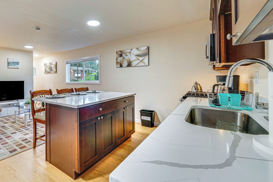 Kitchen | Drip Coffee Maker | Toaster | Cooking Basics