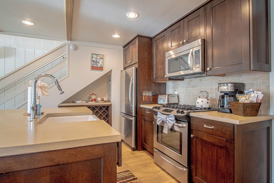 Modern kitchen fully equipped for your stay