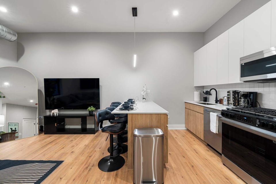 Spacious kitchen designed for easy prep, serving & clean-up