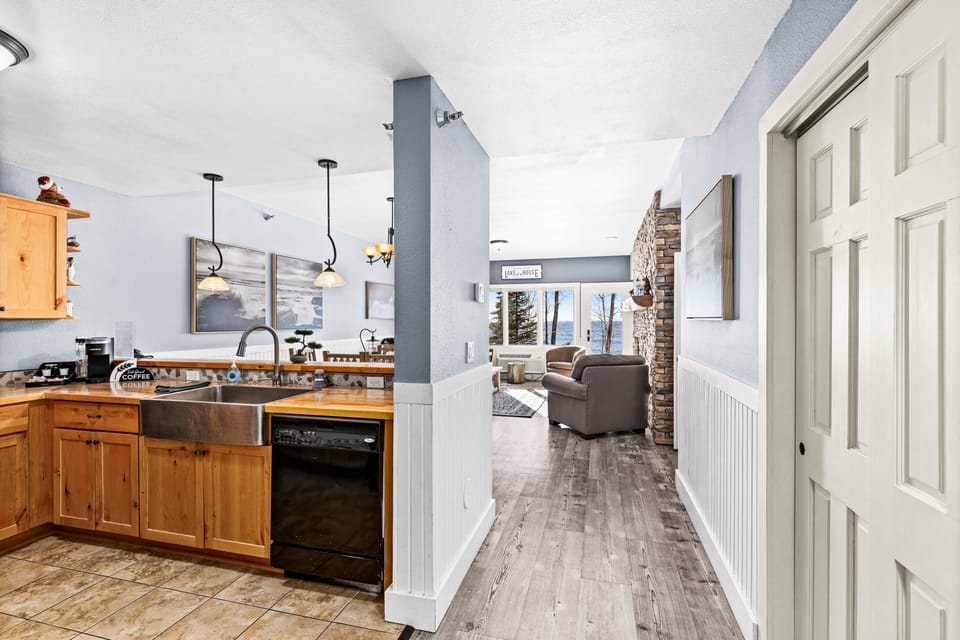 Whispering Pines 096