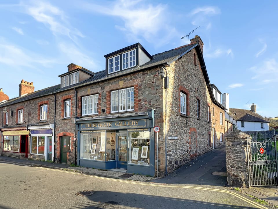 Oxford House in the heart of Porlock