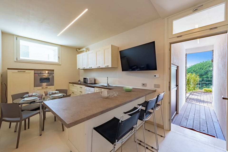Kitchen and dining area