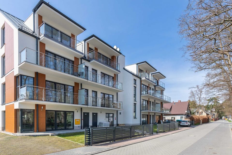 The building is close to charming restaurants.