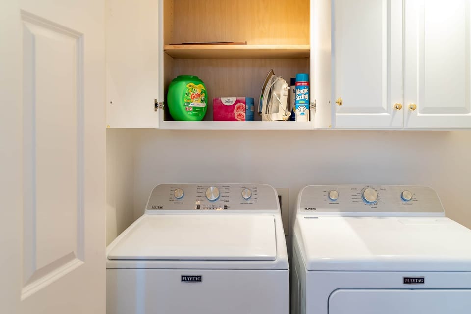 Maytag Washer/Dryer & Laundry essentials