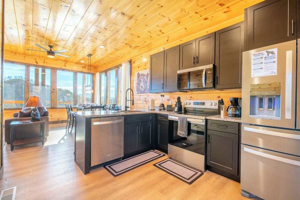 Smoky Peaks Pool Cabin's fully-equipped kitchen