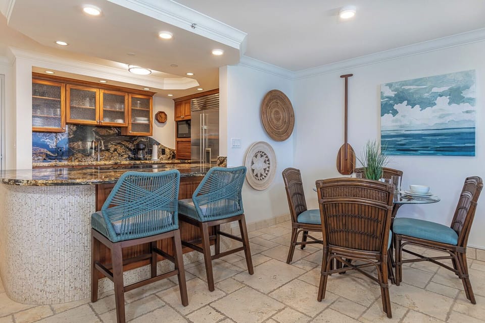 A charming spot to enjoy meals and conversation