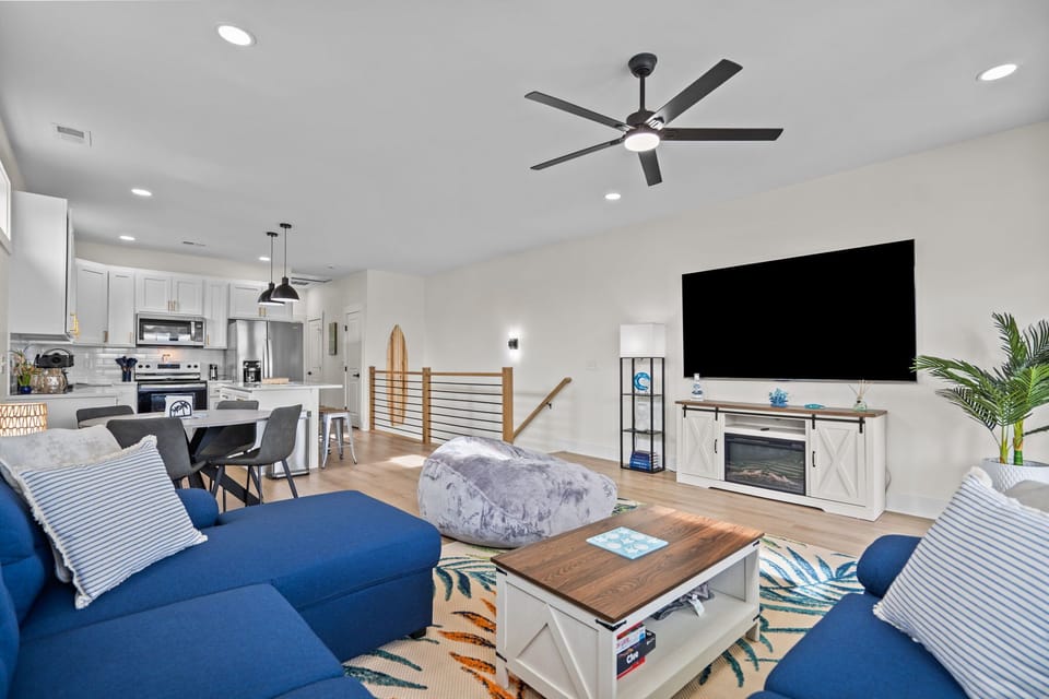 Living Room with balcony