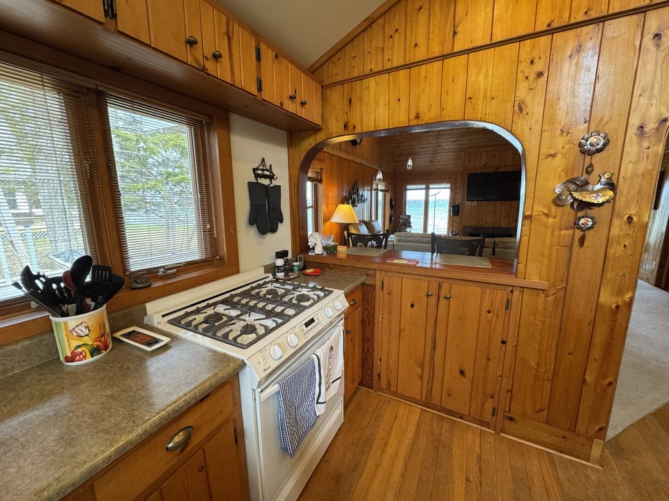 Fully stocked kitchen for any meal!