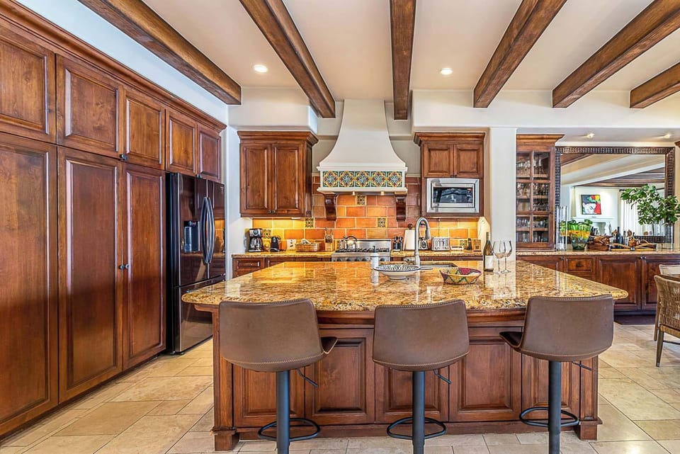 Fully equipped modern kitchen