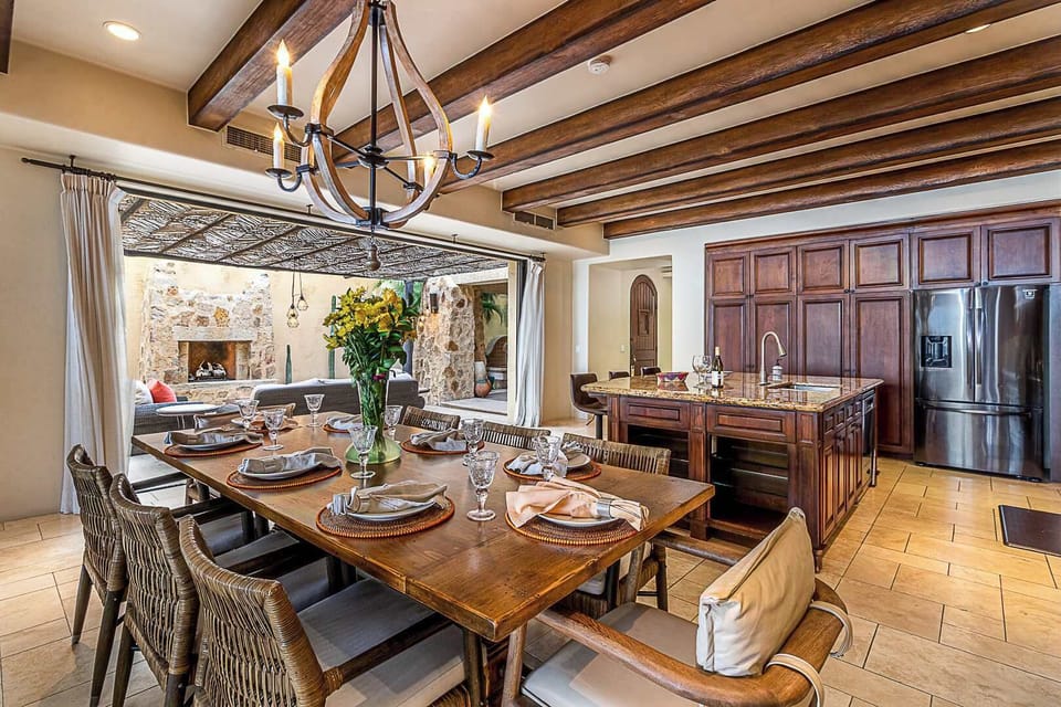 Elegant dining space for gatherings