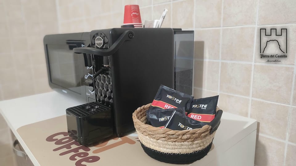 Coffee machine, tea
