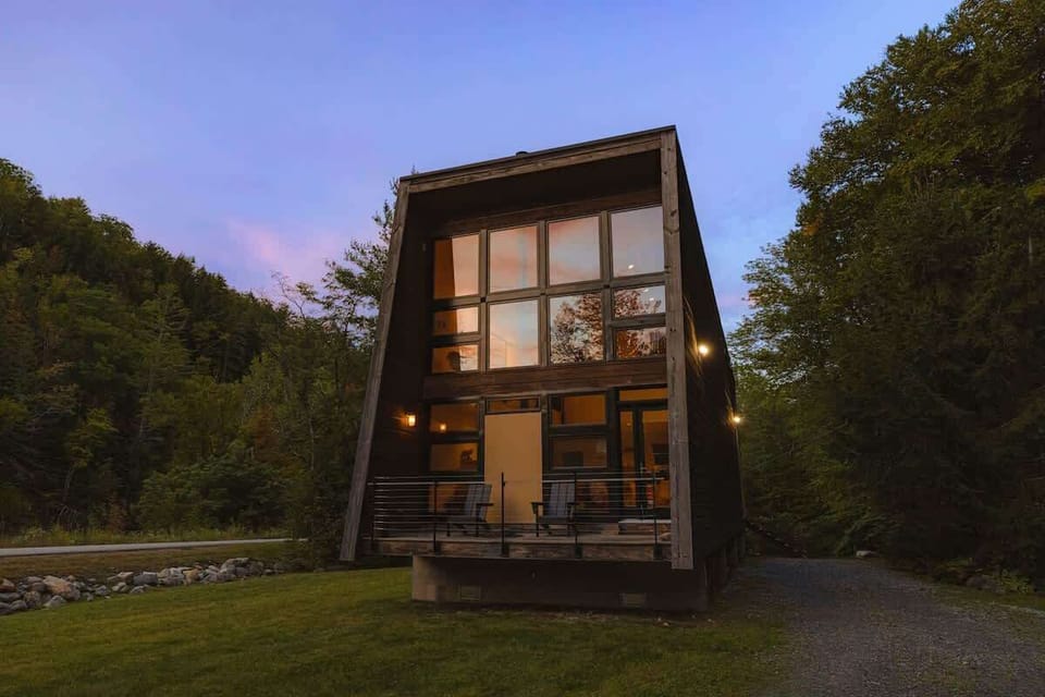 Welcome to The Green Mountain Modern House, an iconic scandi-inspired mountain getaway with access to the Ball Mountain Brook!
