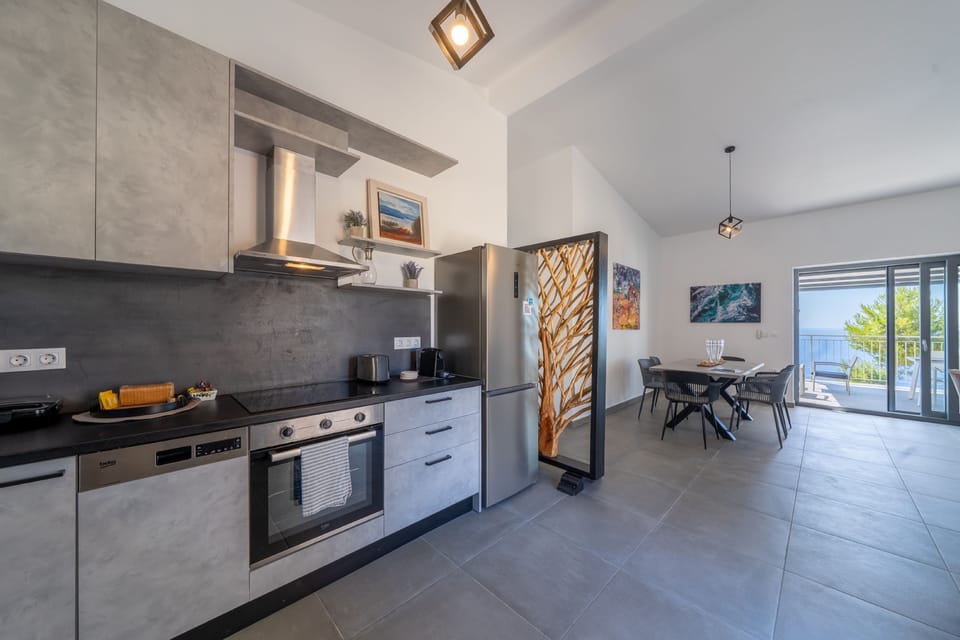 Contemporary kitchen