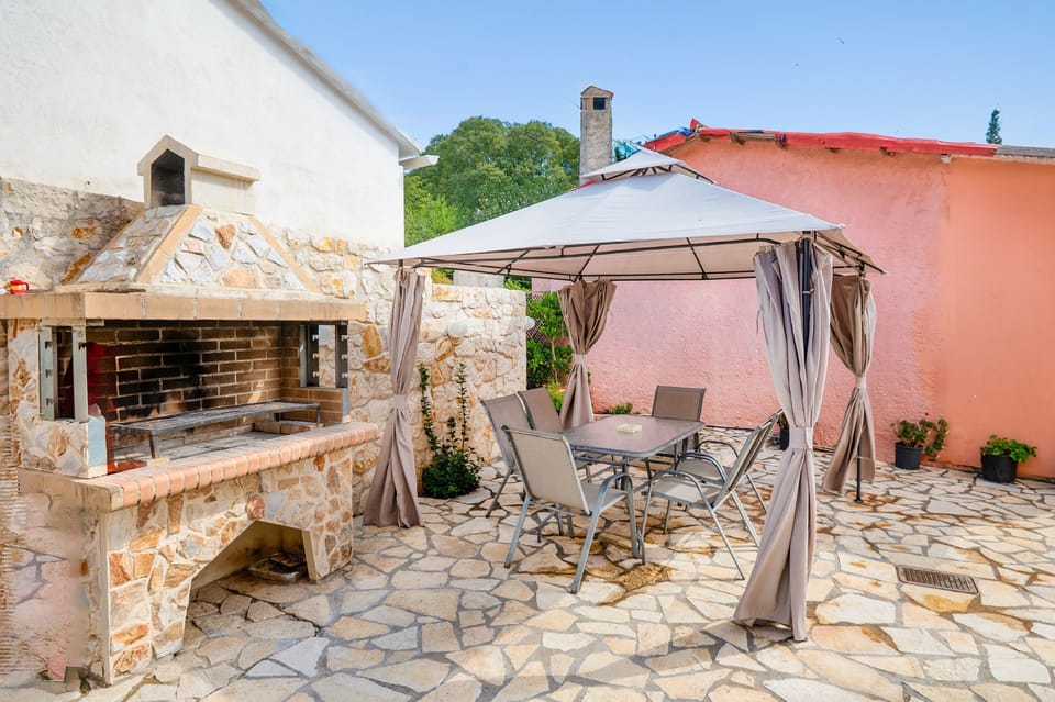 Enjoy special moments with built barbecue area