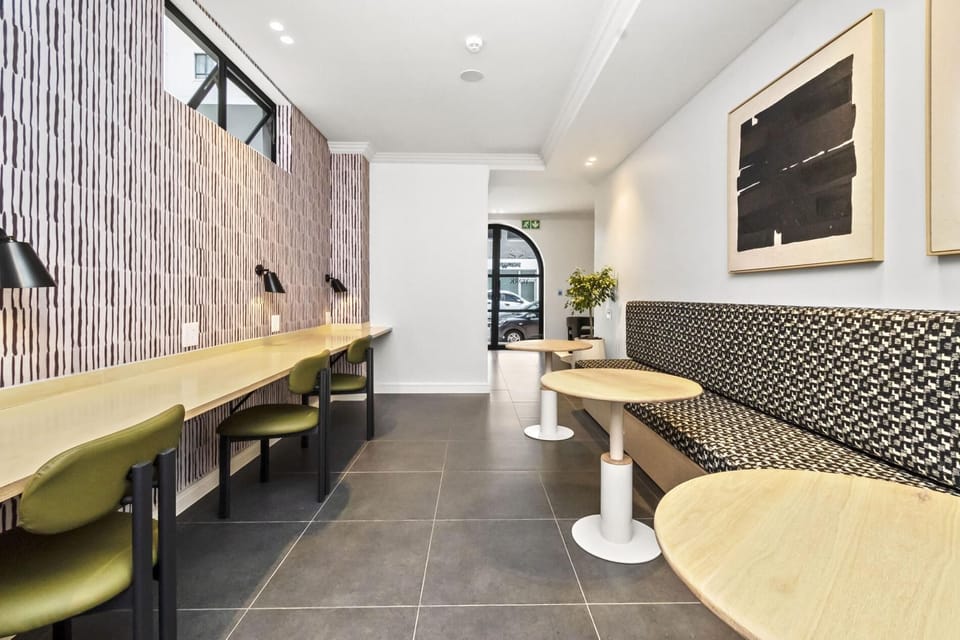 Urban Studio at Metropole The York (33830)