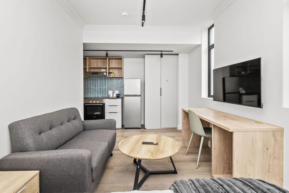 Stylish Urban Studio at The York (33849)
