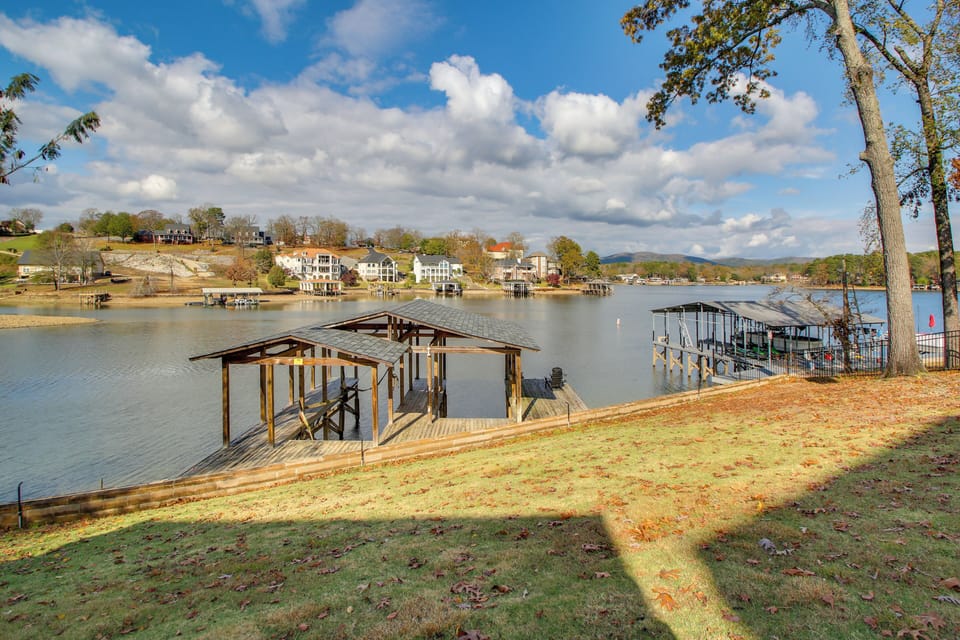 Hot Springs Vacation Rental | 4BR | 5BA | Step-Free Entry | 4,400 Sq Ft