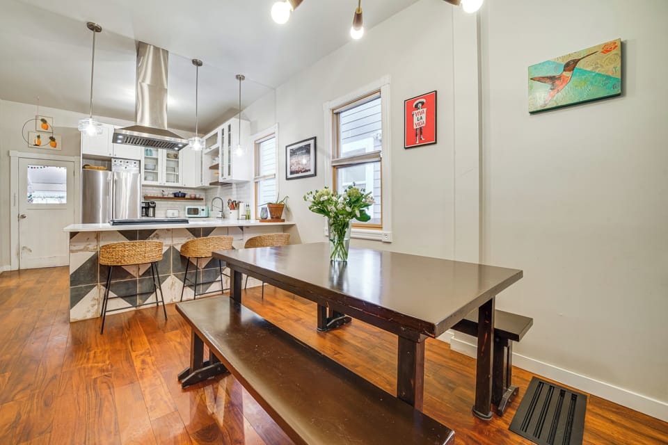 Dining Table | Breakfast Bar | Kitchen