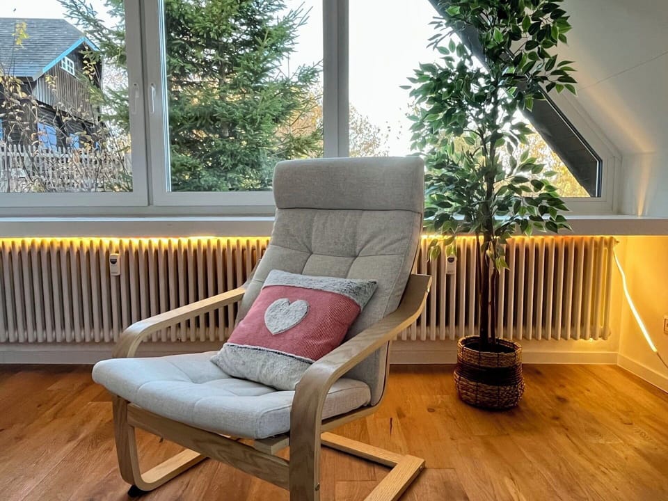 Furniture, Flooring, Wood, Interior Design, Floor, Wood Flooring, Chair, Room, Laminate Flooring, Hardwood